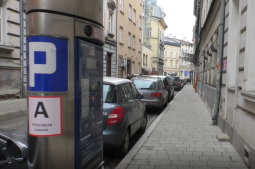 Koniec darmowego parkowania w Krakowie