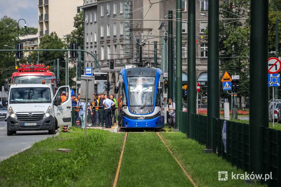 Przejazd techniczny tramwaju wzdłuż al. Jana Pawła II i ul. T. Ptaszyckiego 