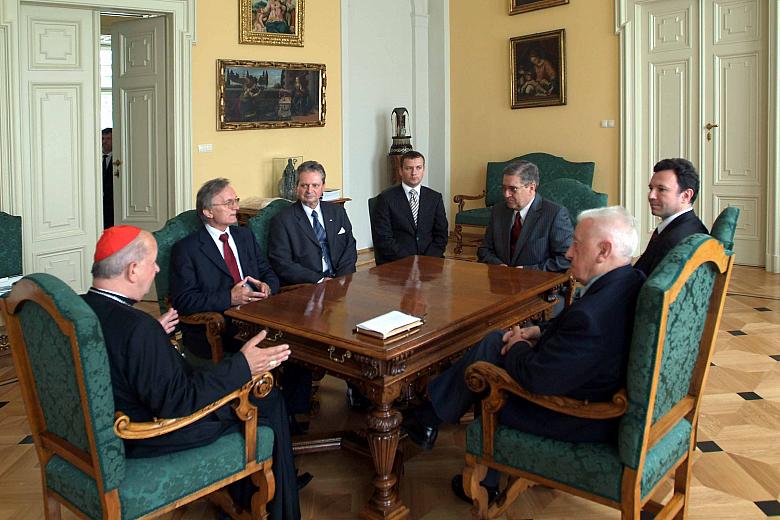 Spotkanie członków Kapituły Złotego Hipolita z Księdzem Stanisławem Kardynałem Dziwiszem.