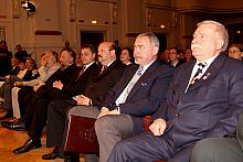 W sesji udział wzięli m.in. Prezydent RP Lech Wałęsa, Prezydent Miasta Krakowa Jacek Majchrowski oraz Wojewoda Małopolski Jerzy 