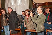 Wizycie towarzyszyli fotoreporterzy i dziennikarze.