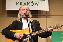 Podczas wieczornego spotkania wystąpił Adrzej Sikorowski.