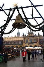 Targi Bożonarodzeniowe są zorganizowane na Rynku w Krakowie już po raz piętnasty.