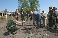 W akcję zalesiania bezpośrednio włączył się Prezydent Jacek Majchrowski.