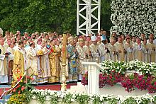 Razem z Benedyktem XVI mszę św. koncelebrowało około 1900 duchownych z 16 krajów.