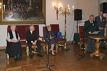 W tym roku rada krakowskiej Filii Fundacji Kultury Polskiej wyróżniła trzy osoby: Halinę Gryglaszewską, Marię Rydlową oraz Jana 