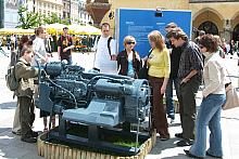 Silnik SWT 11/300 wyprodukowany 
w roku 1996 w WSK Mielec z zapłonem samoczynnym o mocy 162 kW  pojemności skokowej 11100 cm3, 