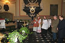 Jacek Majchrowski, Prezydent Miasta Krakowa oraz Paweł Pytko, Przewodniczący Rady Miasta, złożyli kwiaty 
na sarkofagu księcia 