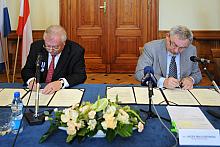 Podpisanie umowy z Wiedniem