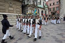 Marsz upamiętniający zwycięską kampanię roku 1809 nie przypadkowo zakończył się na Wawelu. Miłośnicy polskich tradycji wojskowyc