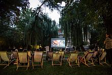"Kino na trawie" w ogrodach Instytutu Austriackiego