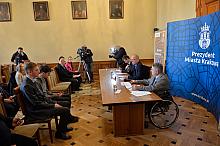 Konferencja prasowa w sprawie nowego programu pod nazwą Kraków dla Rodziny „N"