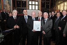 Podczas uroczystości w Collegium Maius UJ wręczono także tytuł "Człowieka Roku 2009" twórcy reformy samorządu gminnego