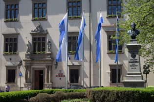 Kraków fights against the coronavirus related crisis 