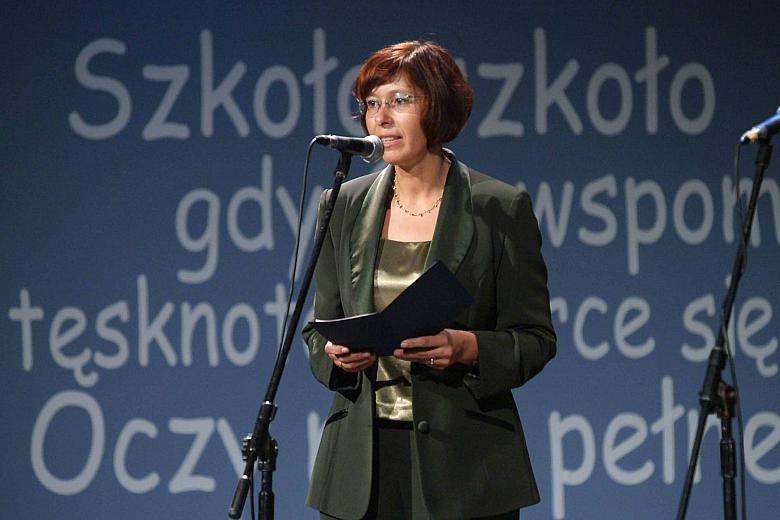Gości powitała Iwona Pasznicka-Longa, Dyrektor Zespołu Szkół Specjalnych nr 4 w Krakowie.