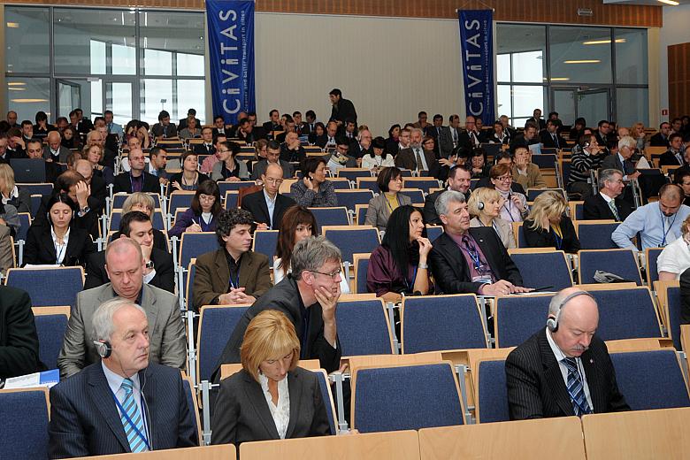 W konferencji wzięło udział blisko 400 uczestników, z ponad 100 europejskich miast, przedstawicieli z dziedzin transportu i zrów