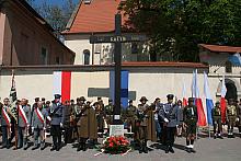 Delegacja władz miasta i województwa złożyła wieniec pod Krzyżem Katyńskim.