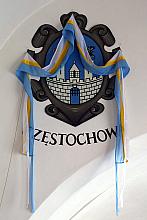 Do 125 umieszczonych w krakowskich Sukiennicach herbów i wizerunków pieczęci dołączył herb miasta Częstochowy.