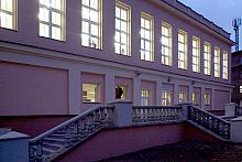 Centrum Kultury i Rekreacji Seniorów na os. Szkolnym 20 jest szóstą z kolei i zarazem największą w Krakowie placówką Miejskiego 