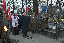 W uroczystości uczestniczył prof. Jacek Majchrowski, Prezydent Miasta Krakowa, przedstawiciele organizacji kombatanckich i niepo