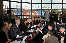 Kraków odwiedziła stała Podkomisja Sejmowa do spraw organizacji EURO 2012. 
Obrady odbyły się w pawilonie multimedialnym.