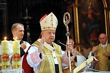 Wśród tych, którzy wysłuchali słów księdza kardynała Stanisława Dziwisza...