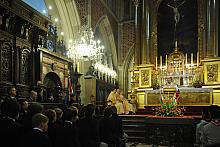 Kraków uczcił 200. rocznicę urodzin i 160. rocznicę śmierci Juliusza Słowackiego.
W wawelskiej katedrze odprawiono mszę świętą

