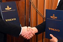 Podpisanie umowy z Volvo Bus Corporation na dostawę 12 autobusów hybrydowych