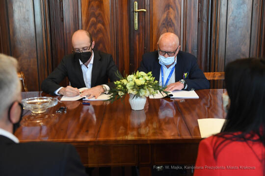 Podpisanie umowy dwustronnej w sprawie realizacji projektu Krakowskiego Centrum Muzyki