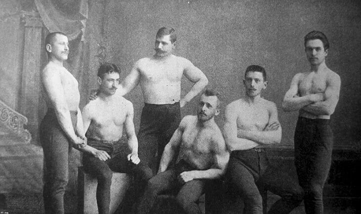 Członkowie towarzystwa Sokół - 1900 rok
