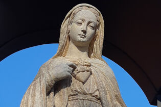 figura Matki Boskiej Niepokalanie Poczętej