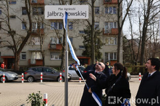 Uroczystość nadania imienia Agnieszki Jałbrzykowskowskiej placowi przy ul. Krasickiego